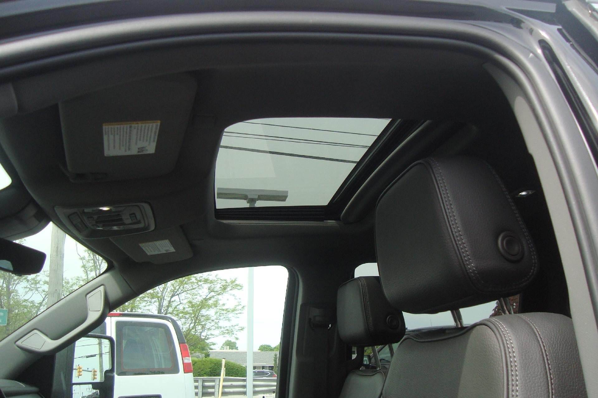 Certified 2025 GMC Sierra 2500 Denali w/ Denali Reserve Package AWD/4WD image 10