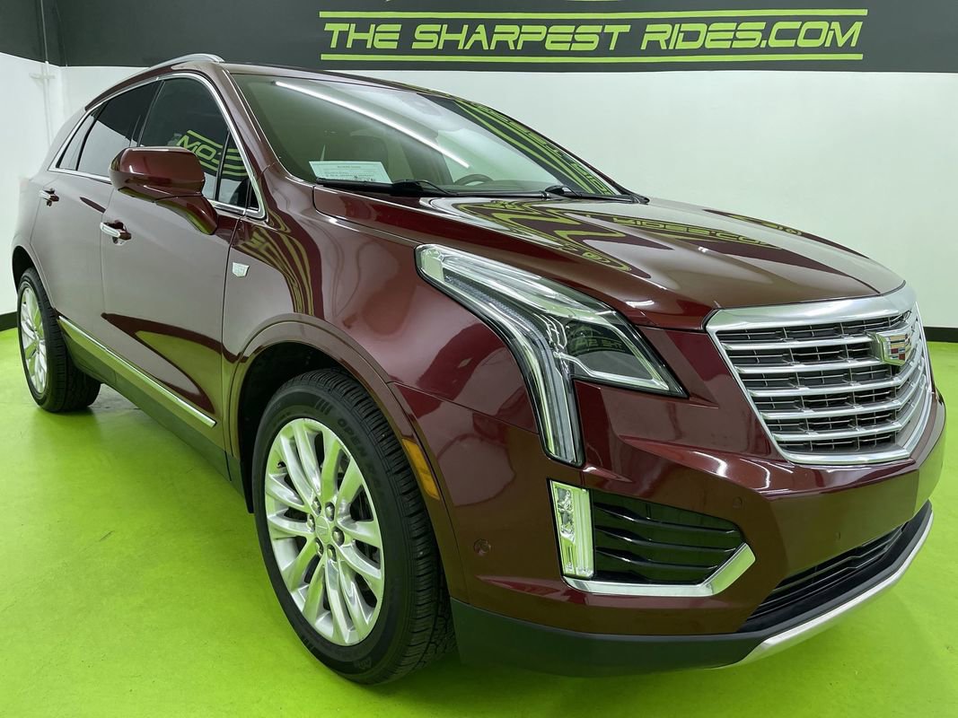 Used 2017 Cadillac XT5 Platinum w/ Driver Assist Package image 2