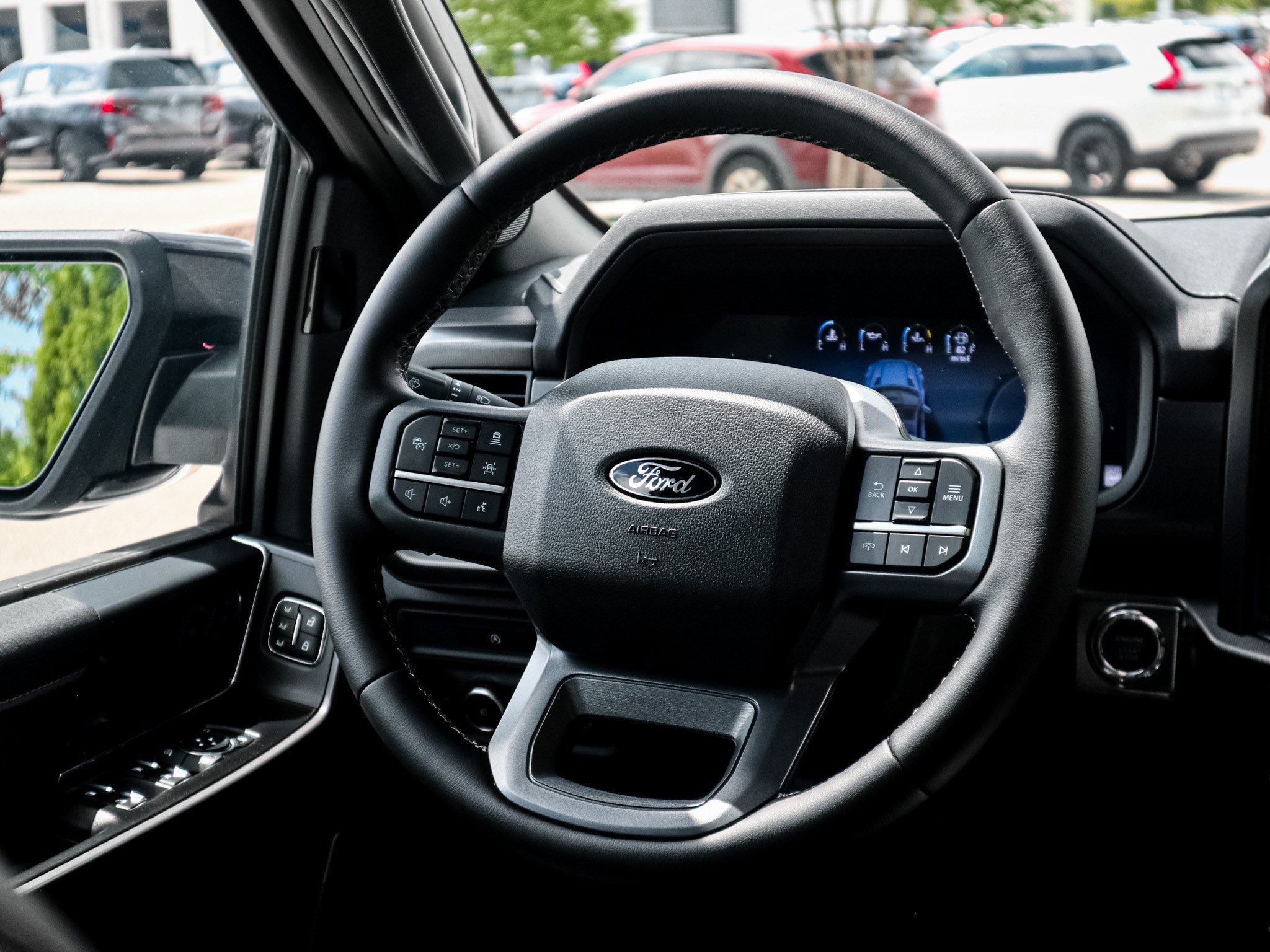 Used 2025 Ford F150 Lariat AWD/4WD image 18