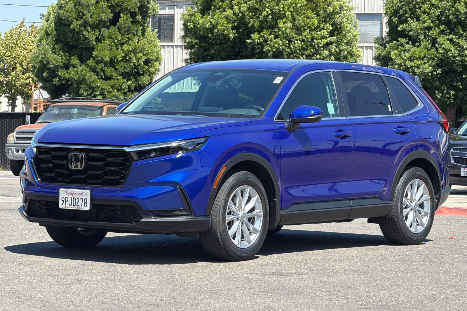 Used 2025 Honda CR-V EX-L image 8