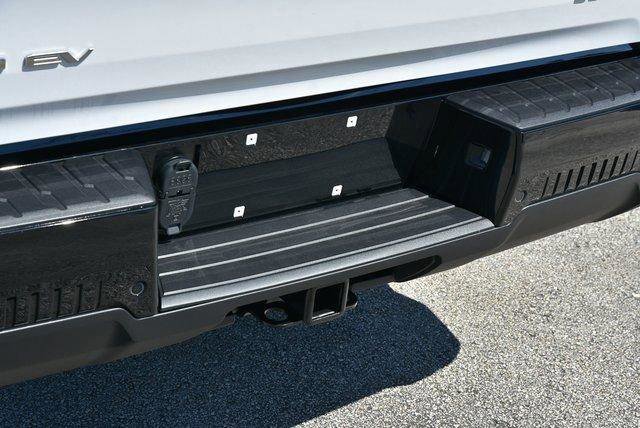 New 2026 GMC Sierra EV Elevation image 20