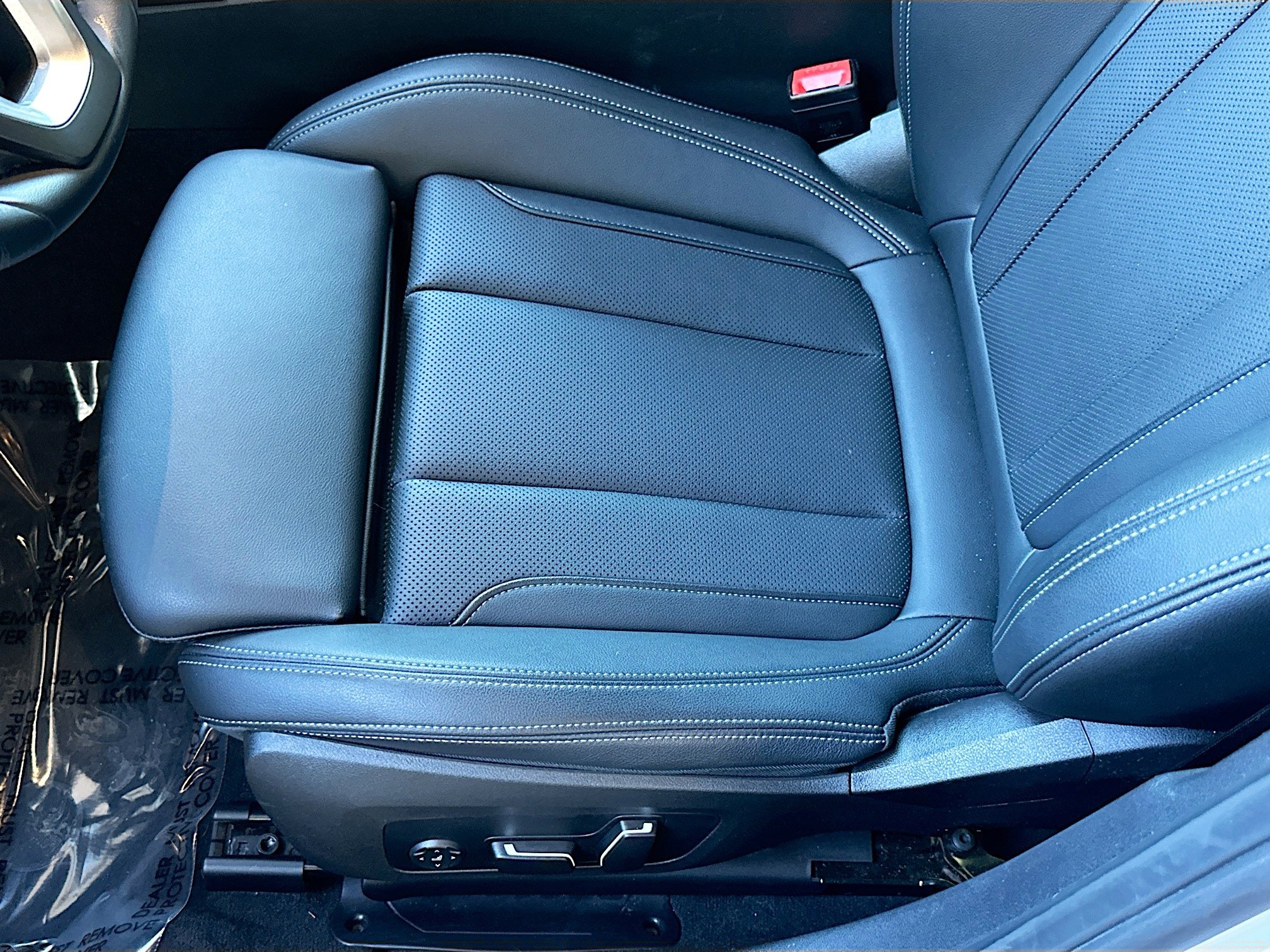 Certified 2024 BMW 330i Sedan w/ Convenience Package image 19