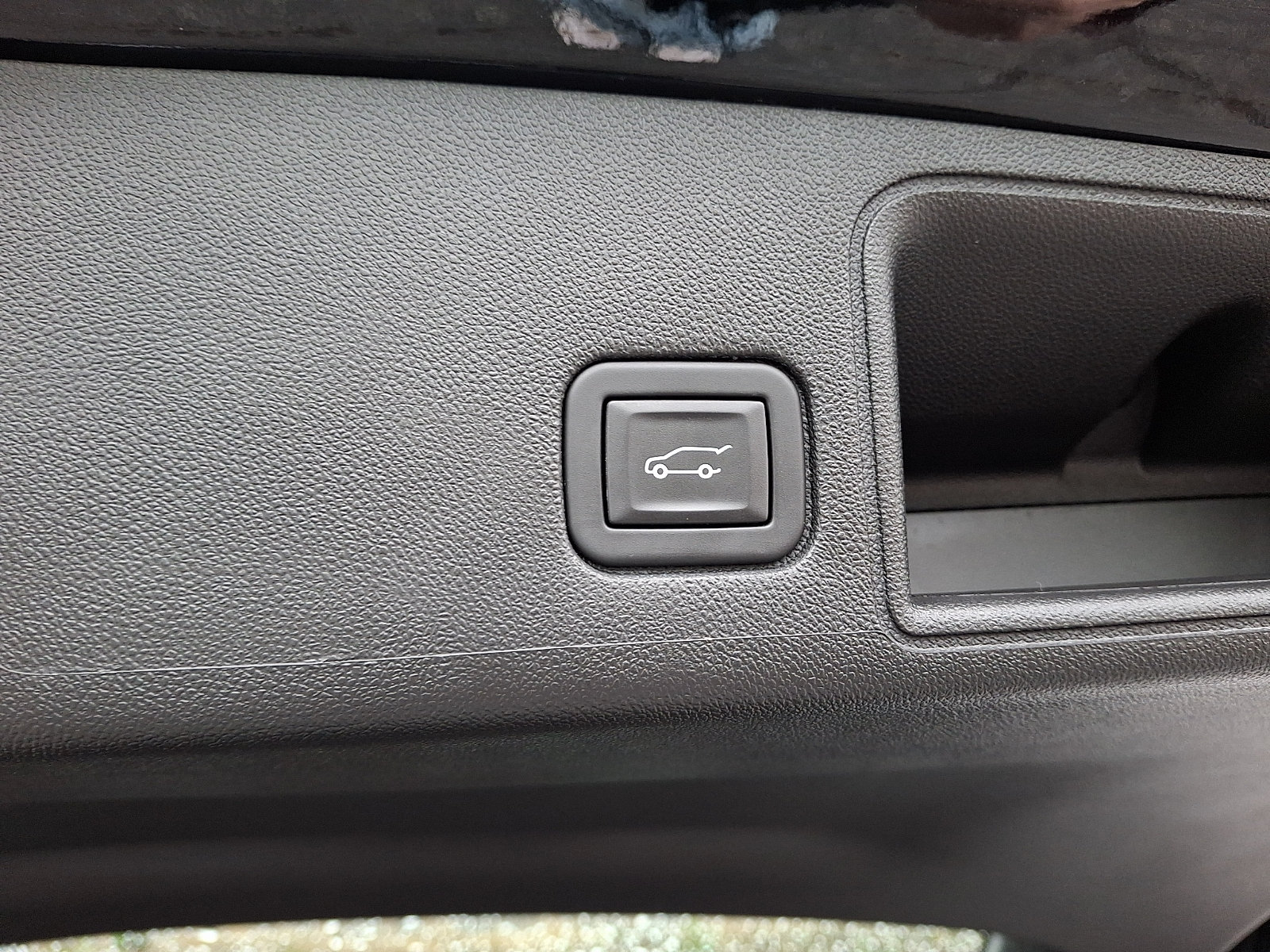 Certified 2023 GMC Terrain SLT w/ Elevation Edition AWD/4WD image 30