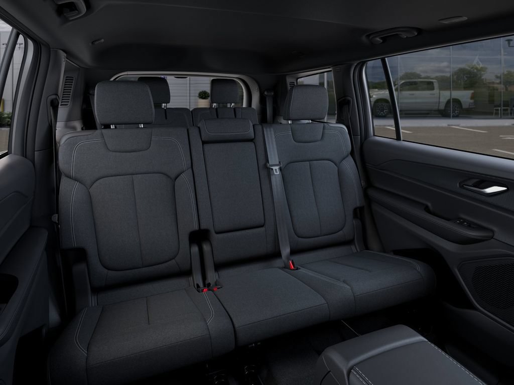 New 2025 Jeep Grand Cherokee L Laredo w/ Luxury Tech Group I AWD/4WD image 16