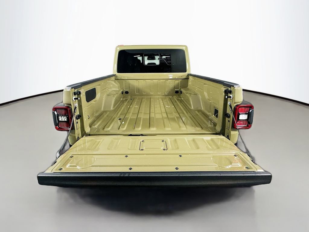 New 2026 Jeep Gladiator Mojave w/ Technology Group image 15