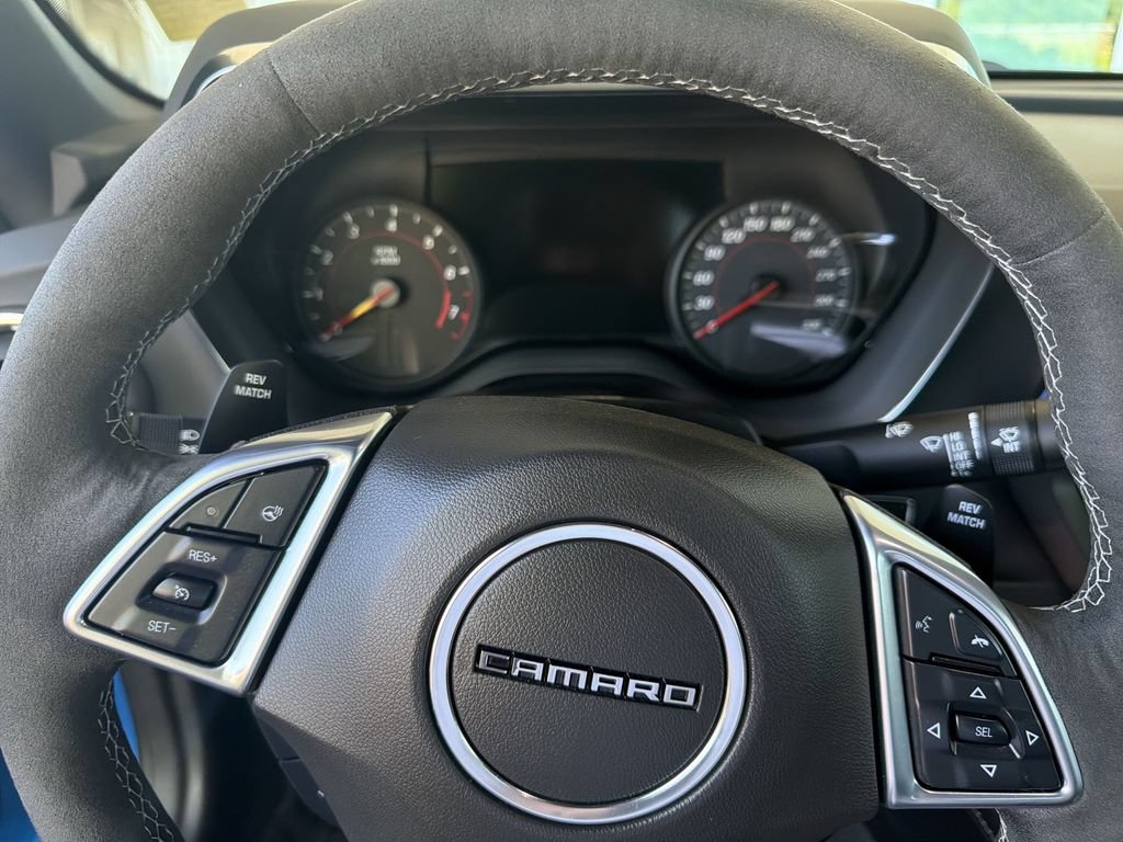 Certified 2022 Chevrolet Camaro SS RWD image 12