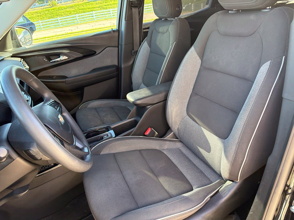 Used 2023 Chevrolet TrailBlazer LT AWD/4WD image 12
