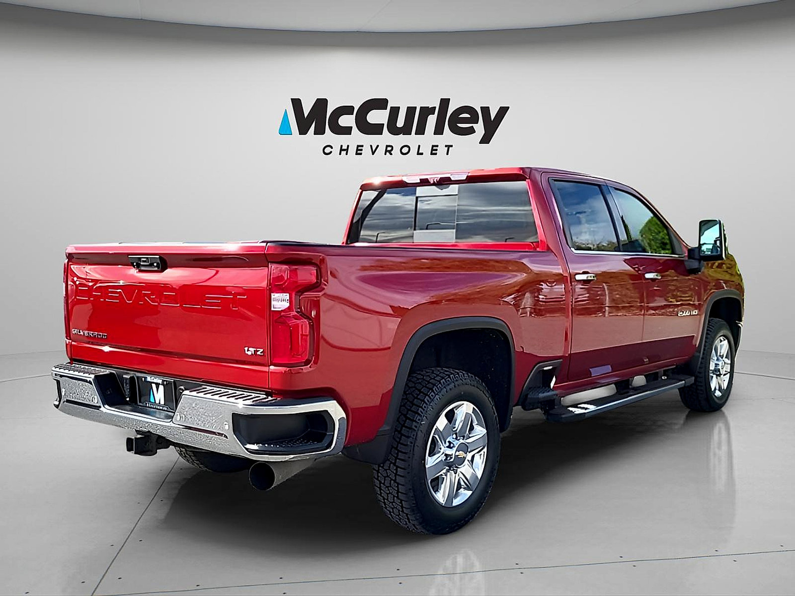 Used 2022 Chevrolet Silverado 2500 LTZ w/ LTZ Plus Package AWD/4WD image 7