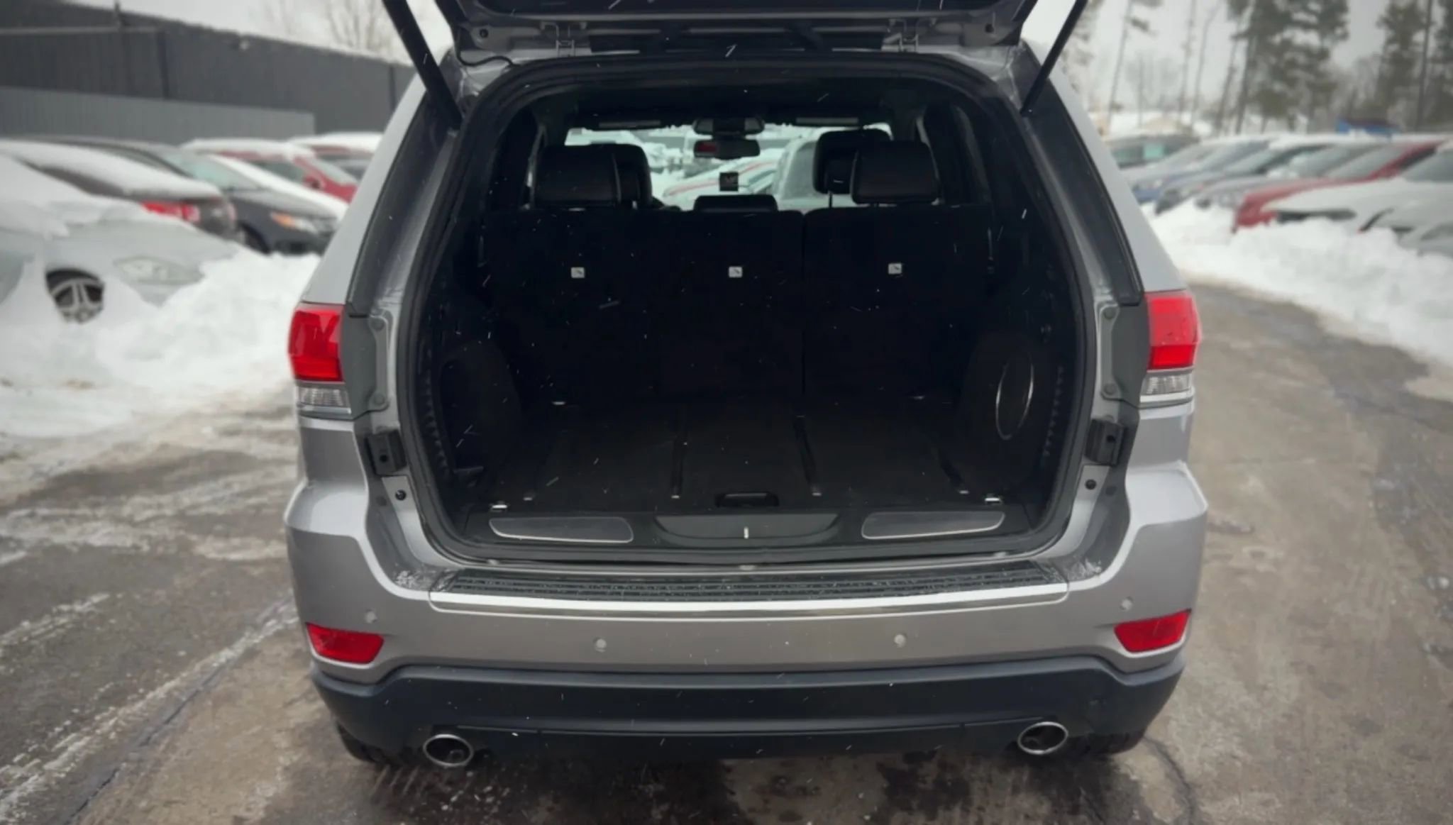 Used 2014 Jeep Grand Cherokee Limited image 23