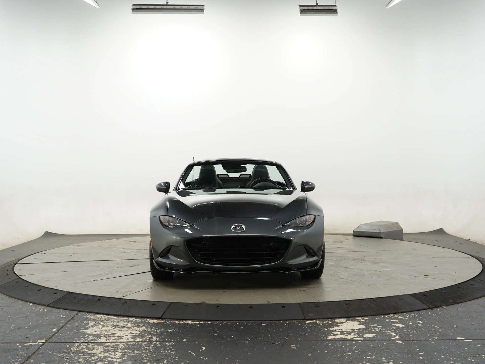 Used 2022 MAZDA MX-5 Miata Grand Touring w/ Appearance Package RWD image 9