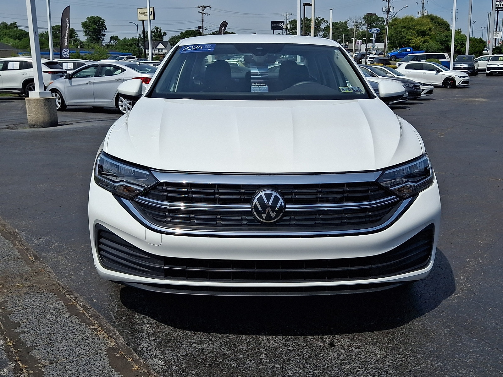 Certified 2024 Volkswagen Jetta S FWD image 2