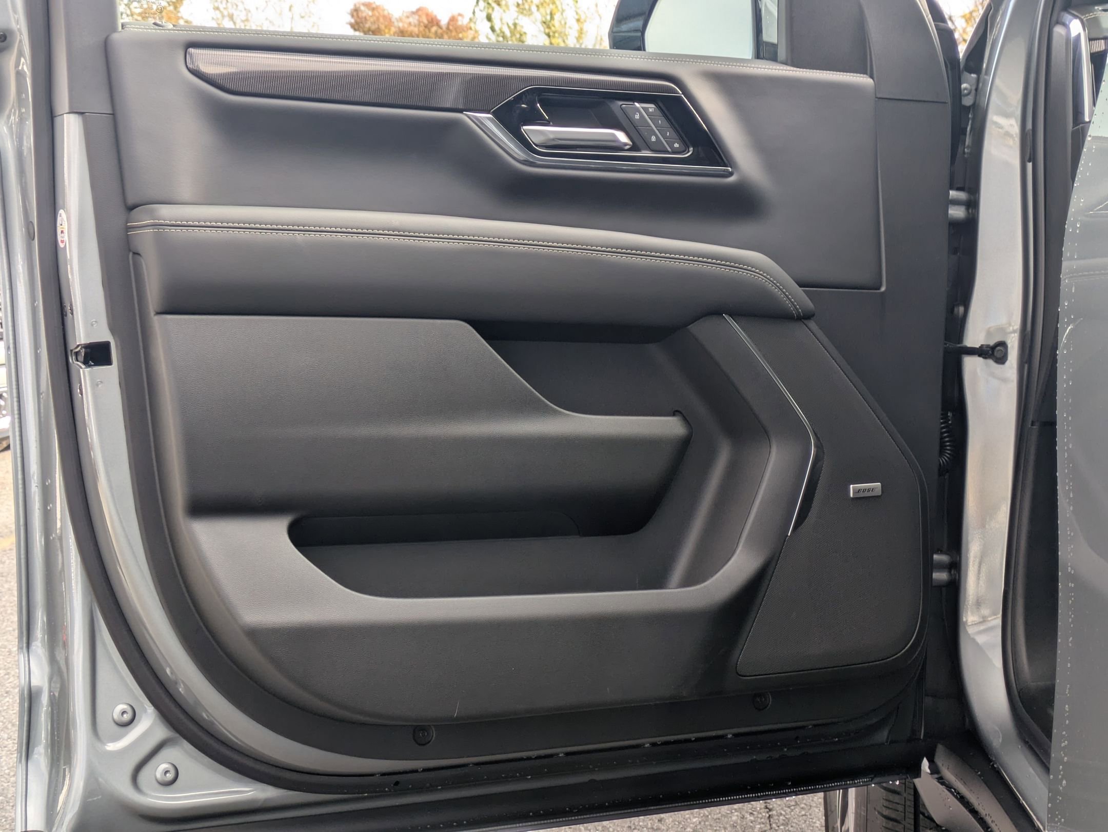 New 2026 GMC Yukon Elevation image 13