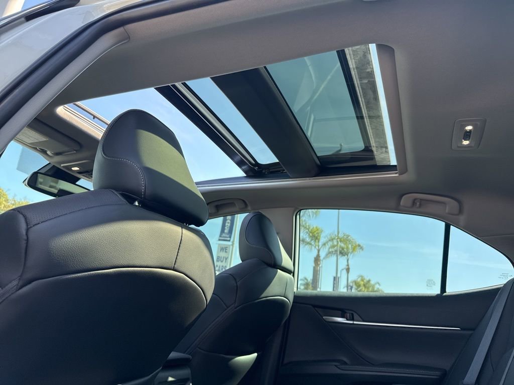 Used 2024 Toyota Camry XSE w/ Navigation Package image 11