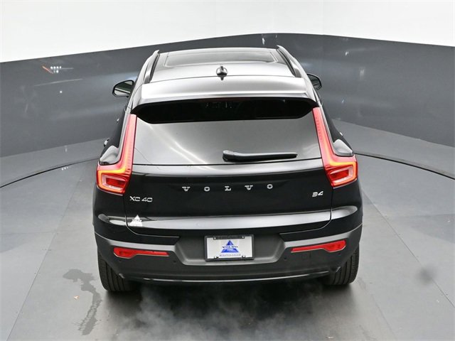 New 2026 Volvo XC40 B4 Plus w/ Protection Package Premier image 47