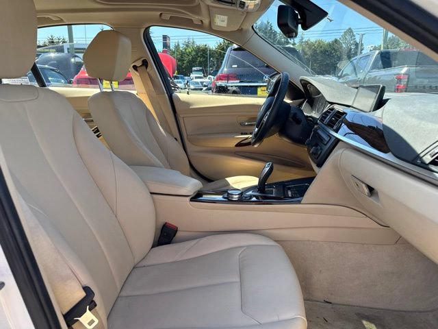Used 2014 BMW 328i xDrive Sedan AWD/4WD image 9