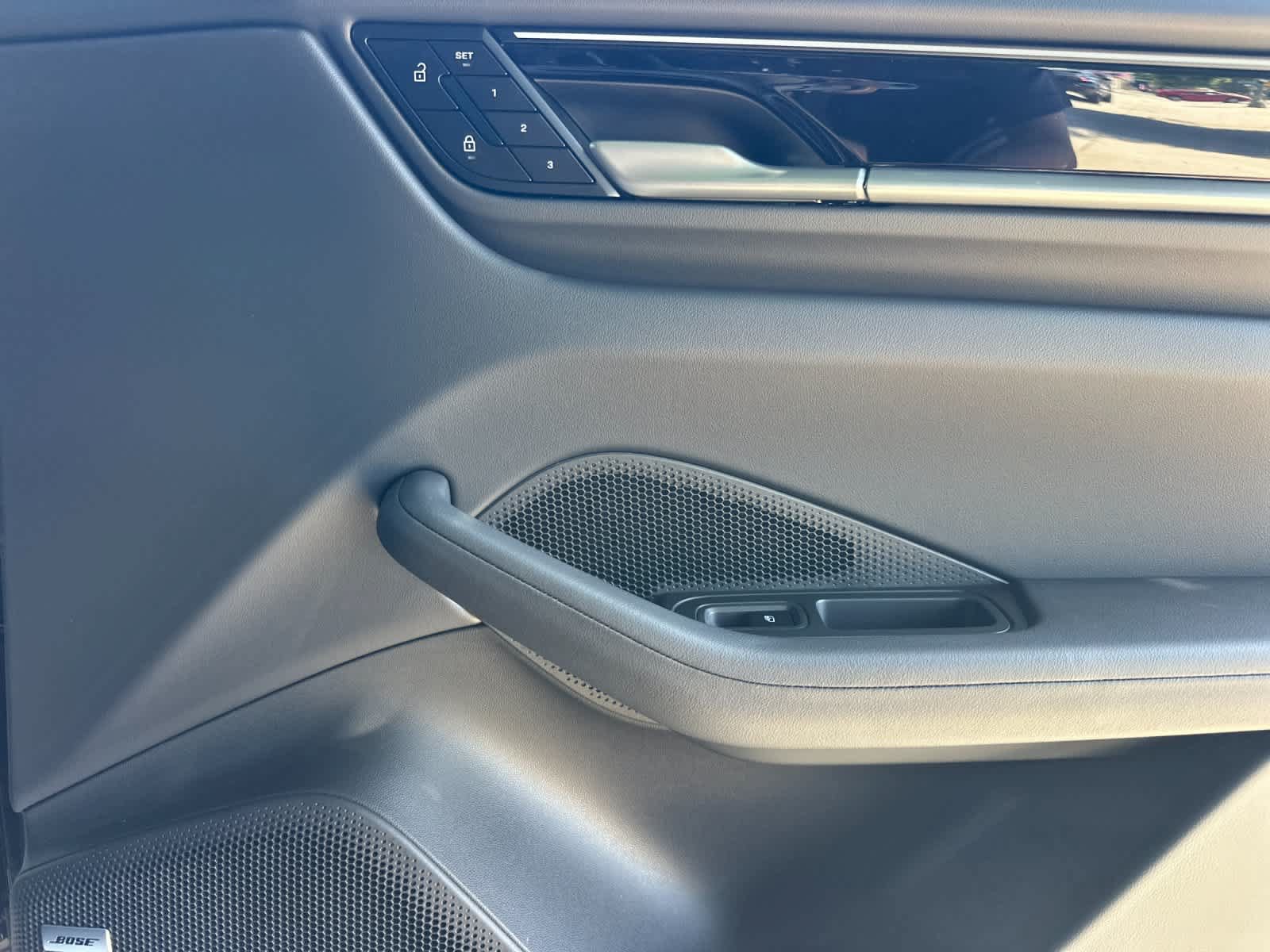 New 2026 Porsche Macan 4 Electric AWD/4WD image 19