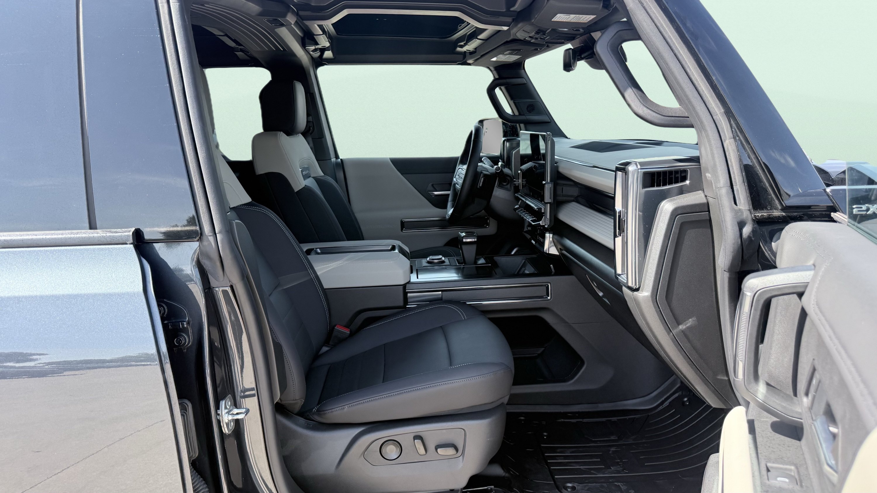 Used 2026 GMC Hummer EV SUV AWD/4WD image 42