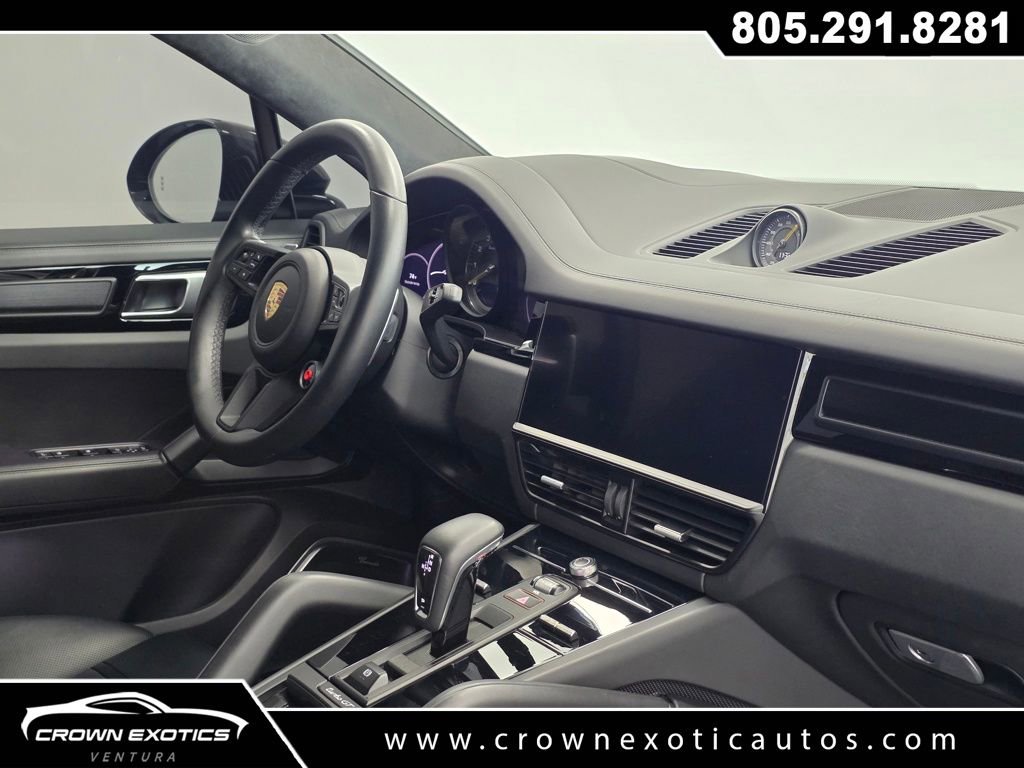 Used 2022 Porsche Cayenne Turbo GT image 11