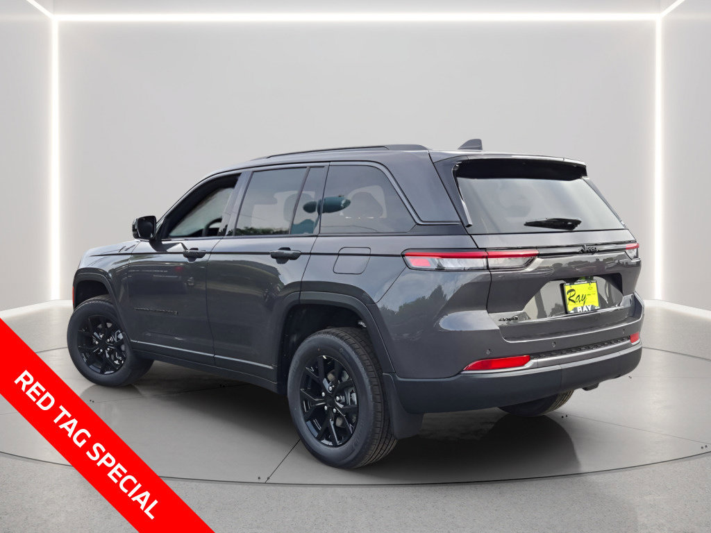 New 2026 Jeep Grand Cherokee Altitude AWD/4WD image 8