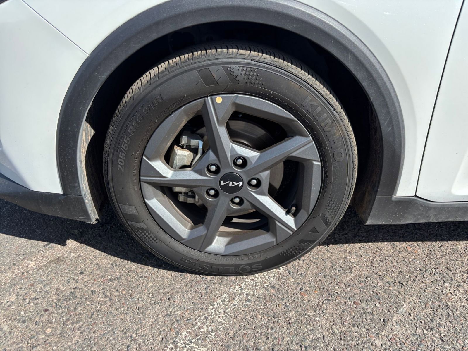 Used 2025 Kia K4 FWD image 29