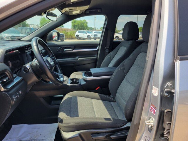 Used 2025 GMC Terrain Elevation AWD/4WD image 21