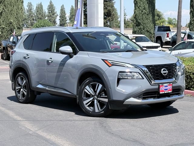 Used 2022 Nissan Rogue Platinum w/ Head-Up Display Package FWD image 2