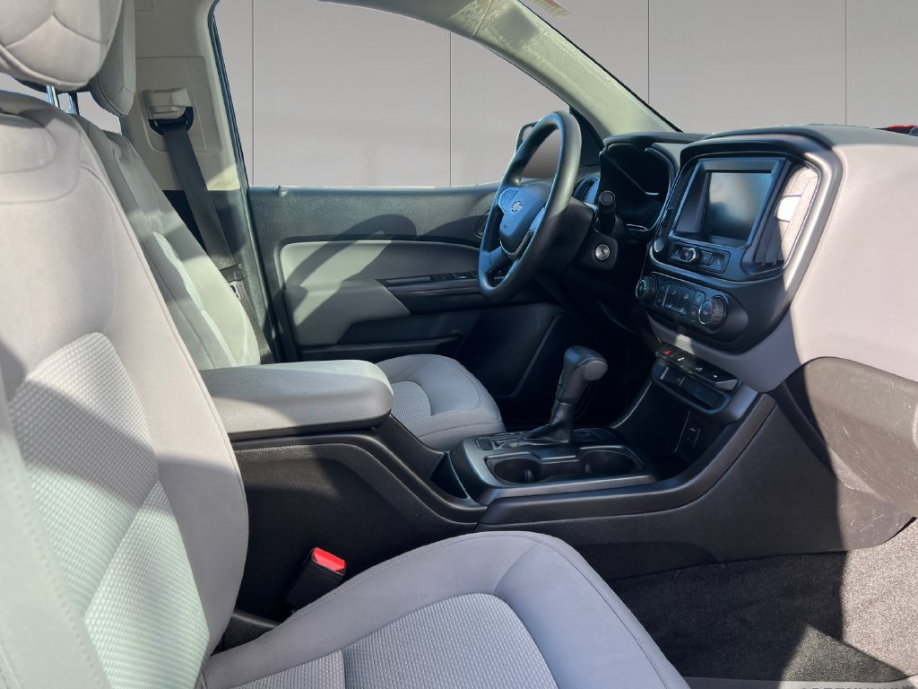 Used 2018 Chevrolet Colorado W/T w/ Custom Special Edition AWD/4WD image 18