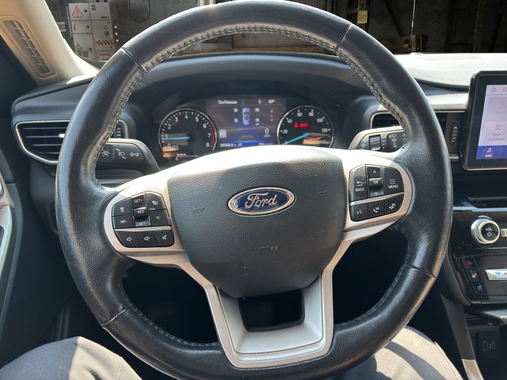 Used 2022 Ford Explorer Limited w/ Equipment Group 301A image 20