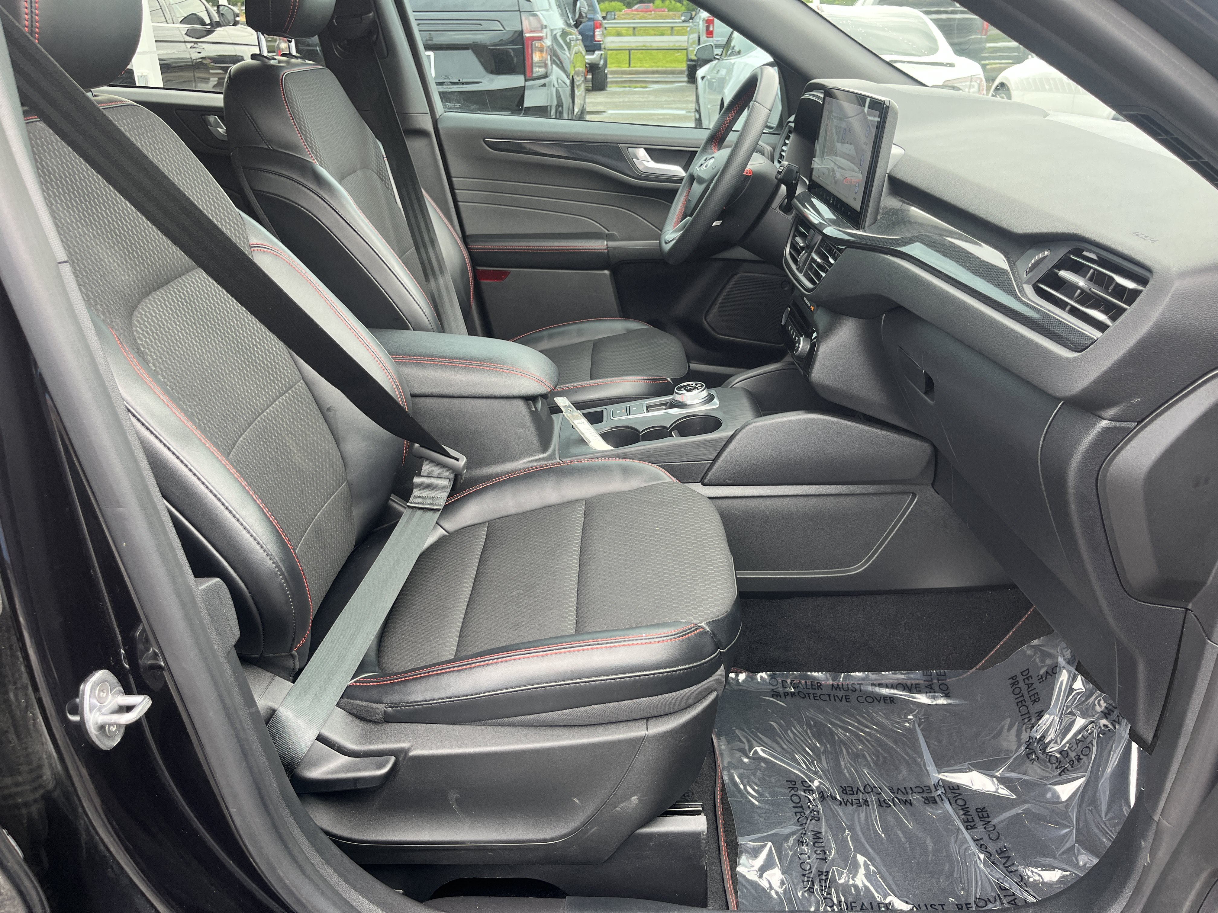 Used 2023 Ford Escape ST-Line w/ Tech Pack #1 FWD image 16