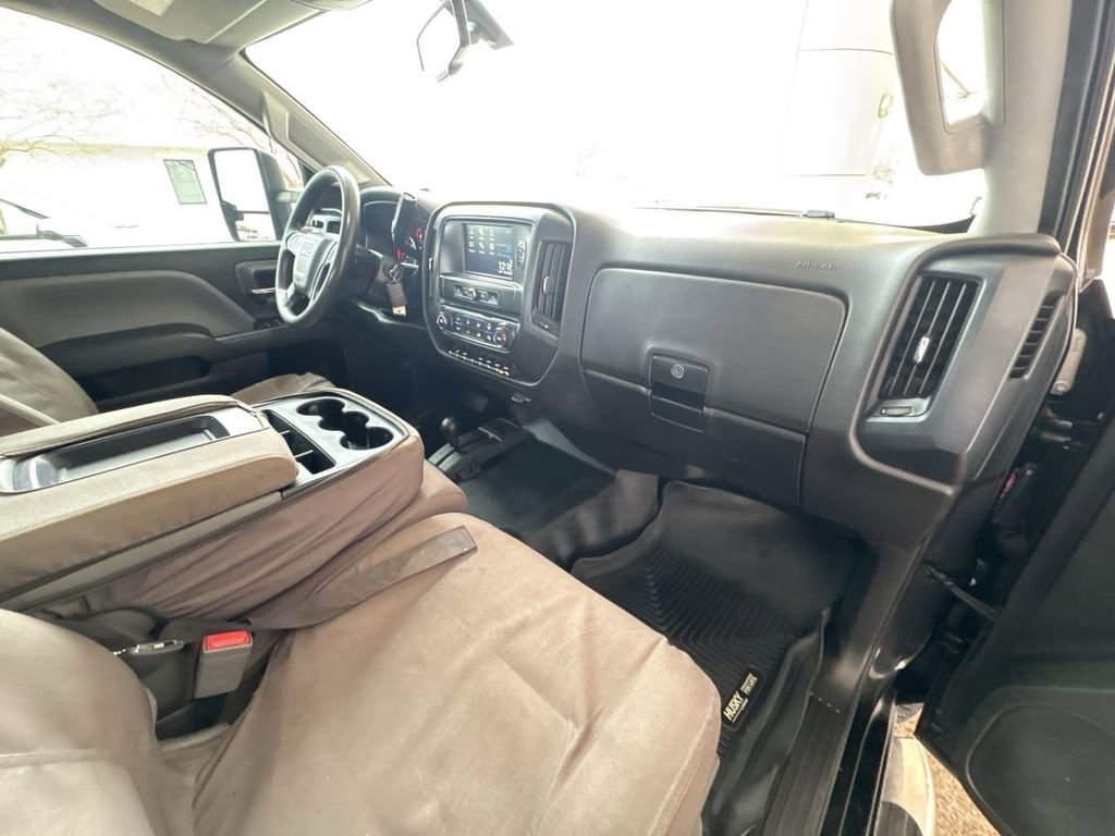 Used 2017 GMC Sierra 3500 4x4 Crew Cab w/ Sierra Convenience Package image 27