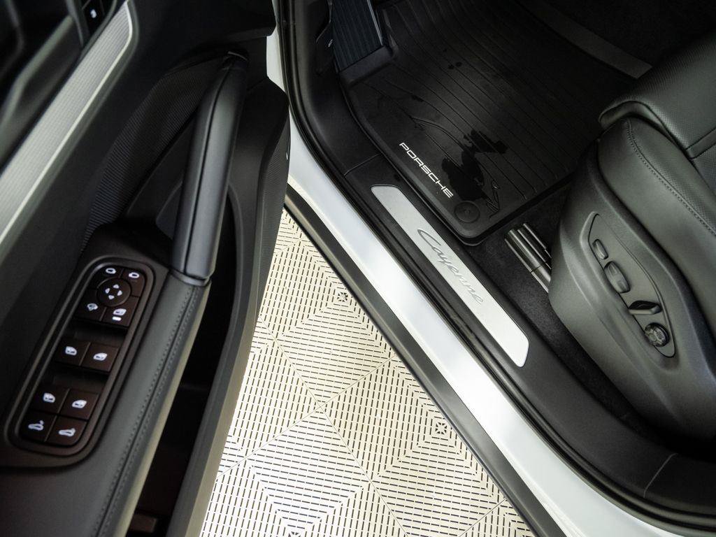 New 2026 Porsche Cayenne AWD/4WD image 8