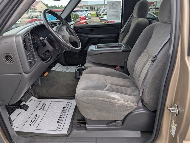 Used 2004 Chevrolet Silverado 2500 LS w/ Snow Plow Prep Package AWD/4WD image 12