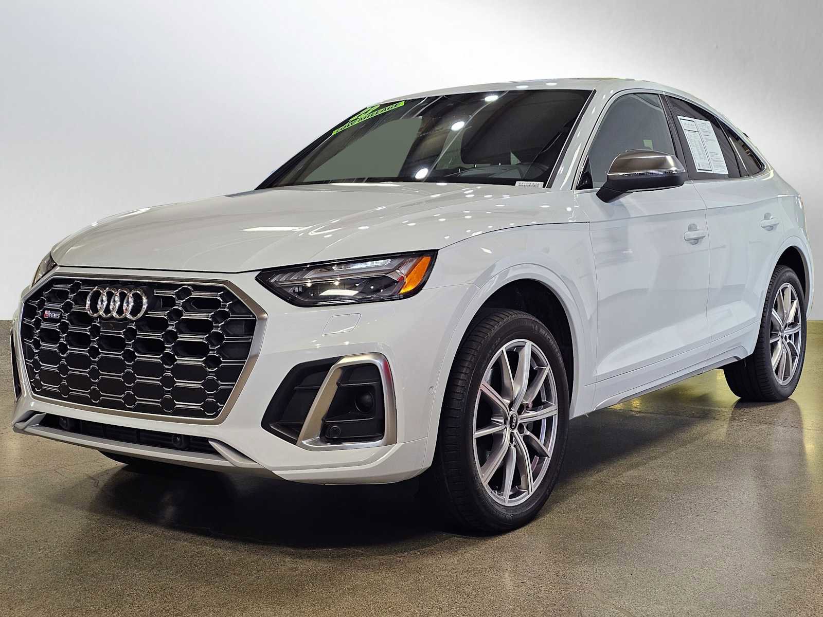 Used 2023 Audi SQ5 Prestige w/ Prestige Package AWD/4WD image 7