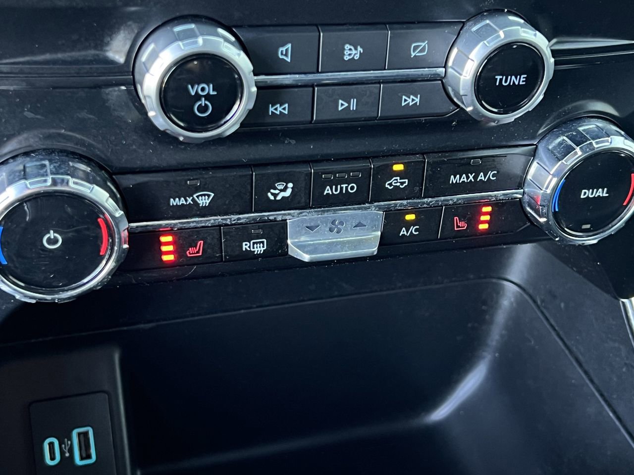 Used 2023 Ford F150 XLT w/ Equipment Group 302A High image 19