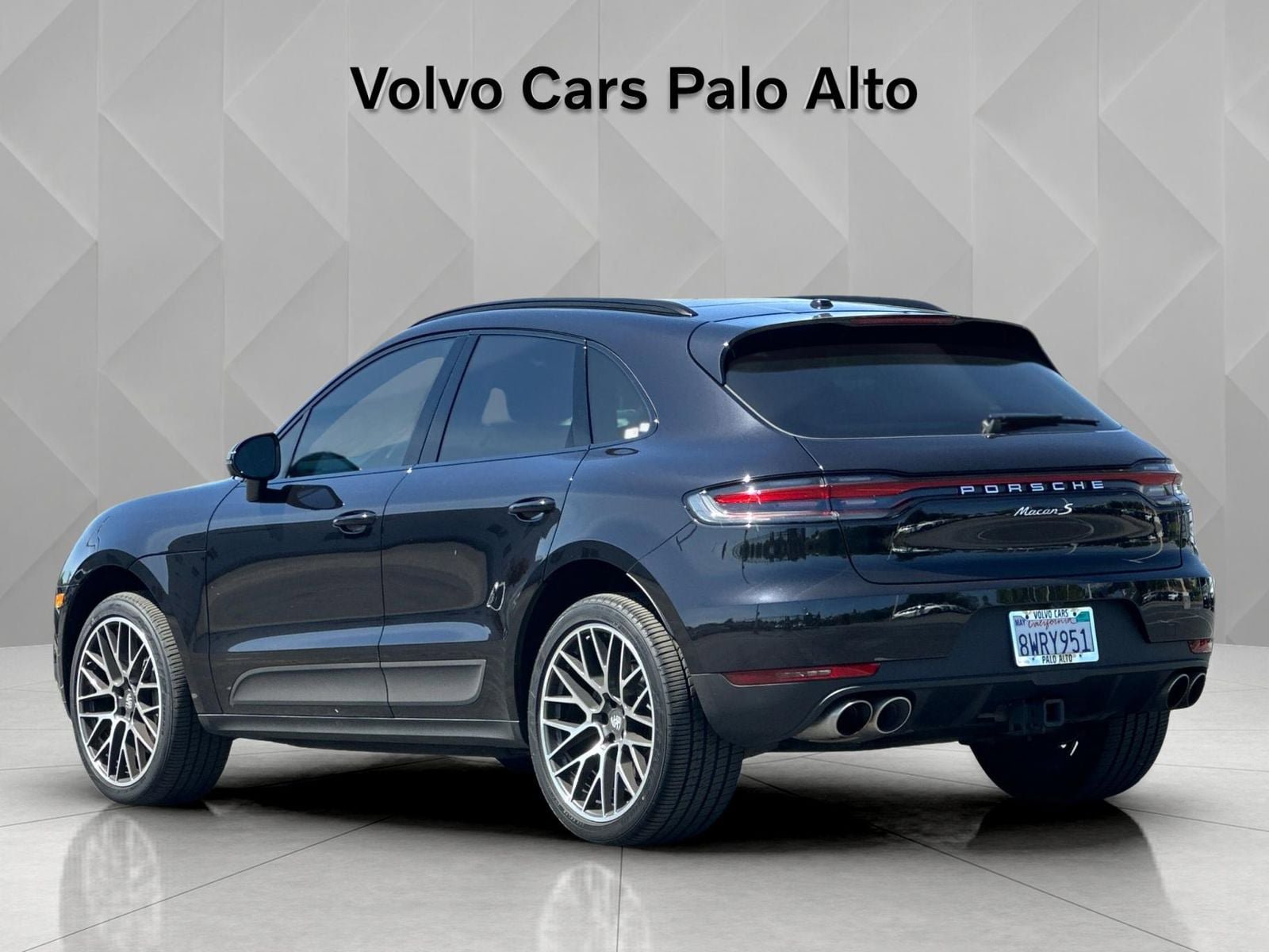 Used 2021 Porsche Macan S AWD/4WD image 7