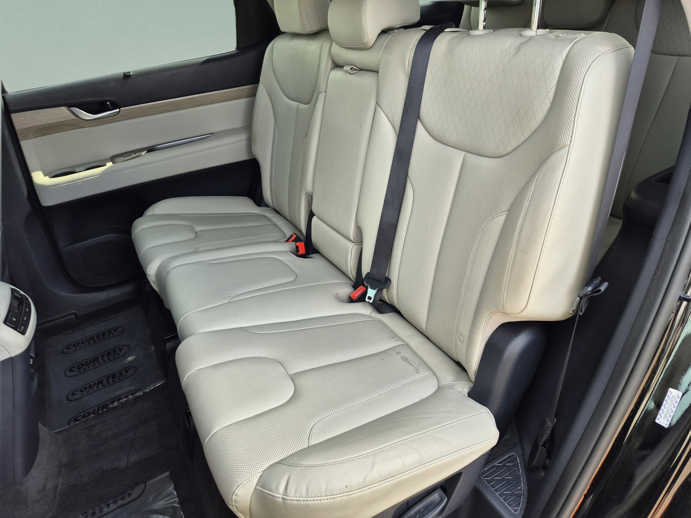 Certified 2021 Hyundai Palisade SEL FWD image 17