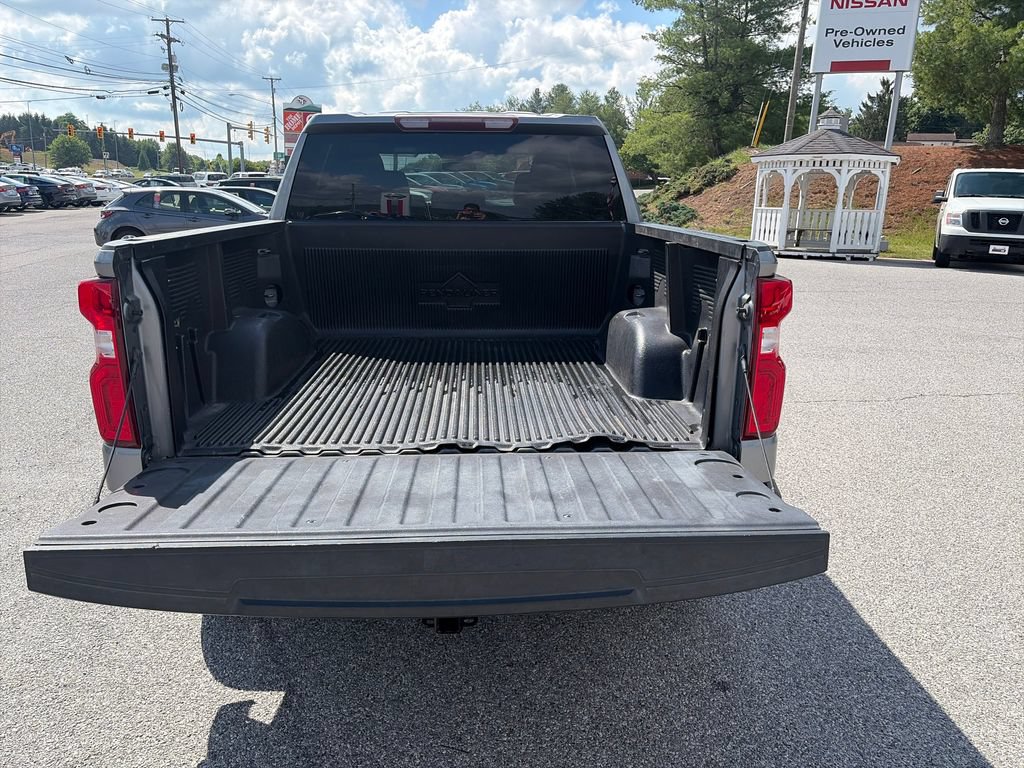 Used 2020 Chevrolet Silverado 1500 Custom w/ Custom Value Package AWD/4WD image 22