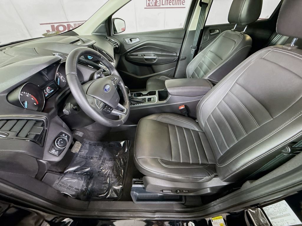 Used 2017 Ford Escape Titanium image 24