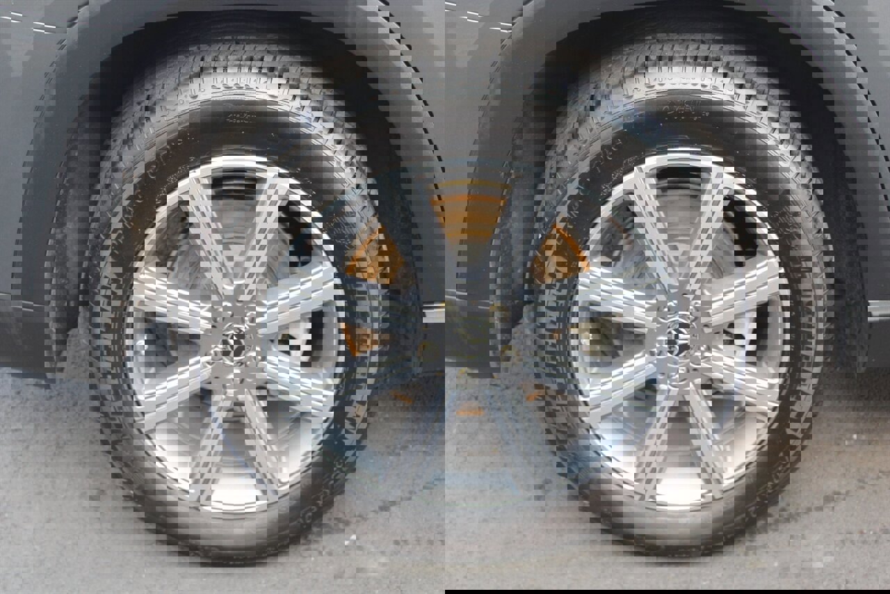 Used 2021 Mercedes-Benz GLS 450 4MATIC image 28