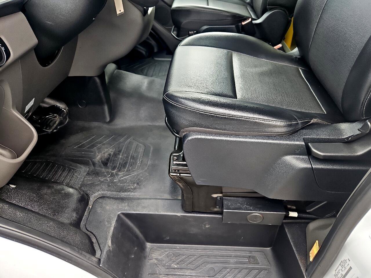 Used 2020 Ford Transit 350 XL image 16