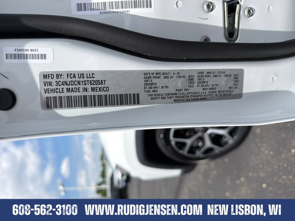 Used 2025 Jeep Compass Limited AWD/4WD image 28