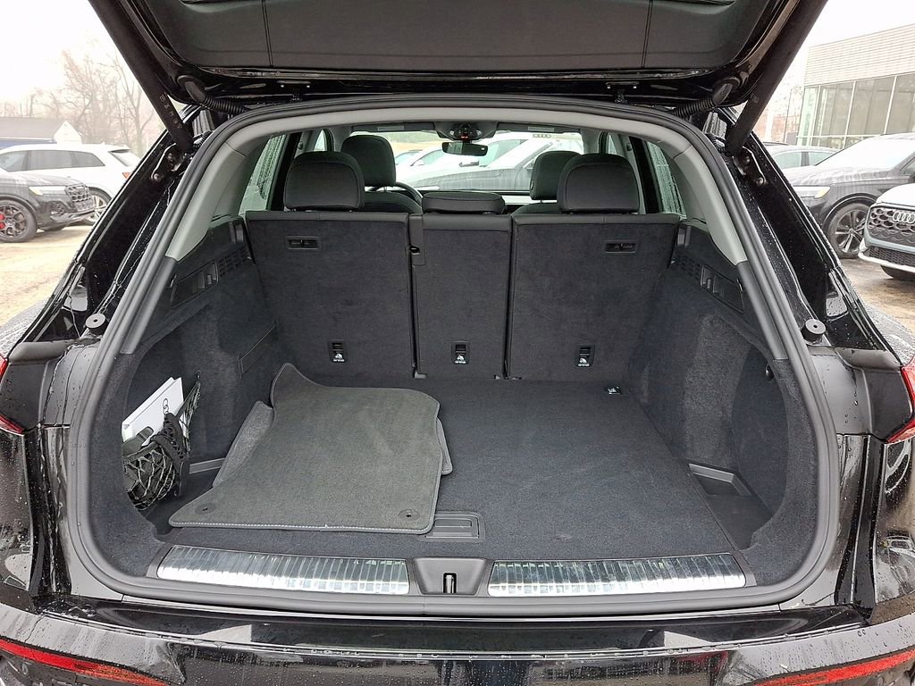 Used 2025 Audi Q5 Premium Plus w/ Premium Plus image 29