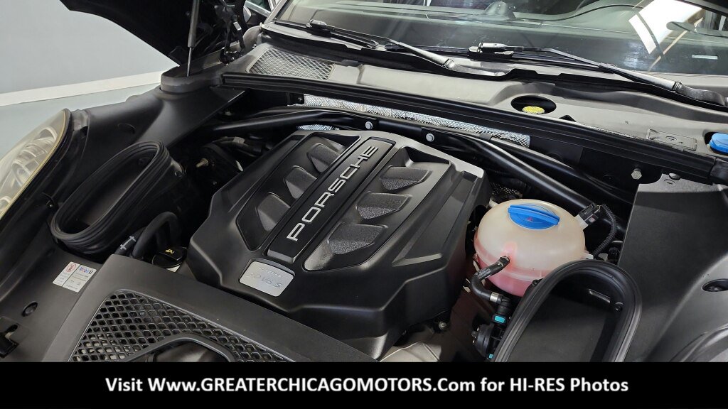 Used 2017 Porsche Macan S AWD/4WD image 16