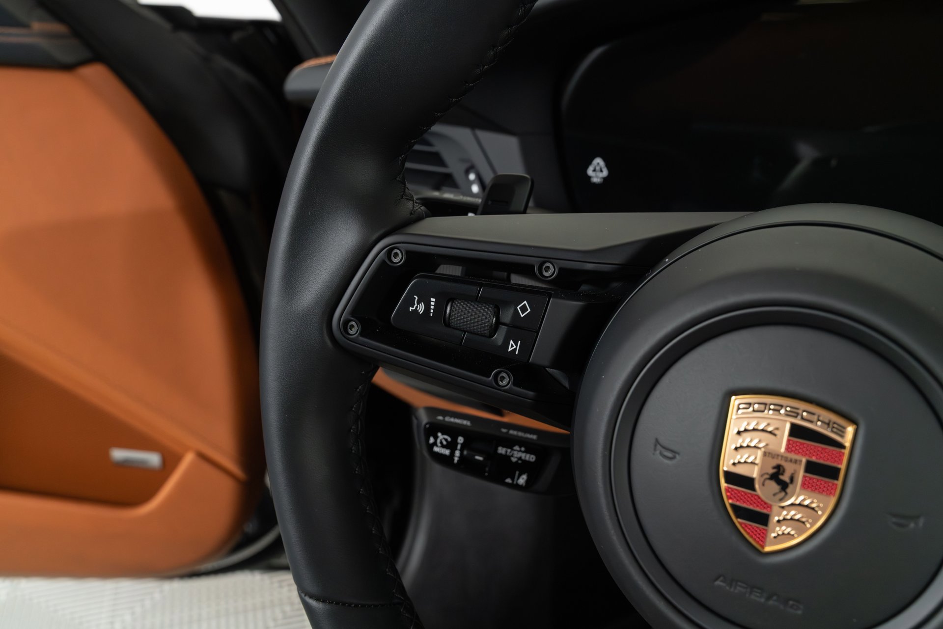 Used 2025 Porsche 911 Carrera S image 21