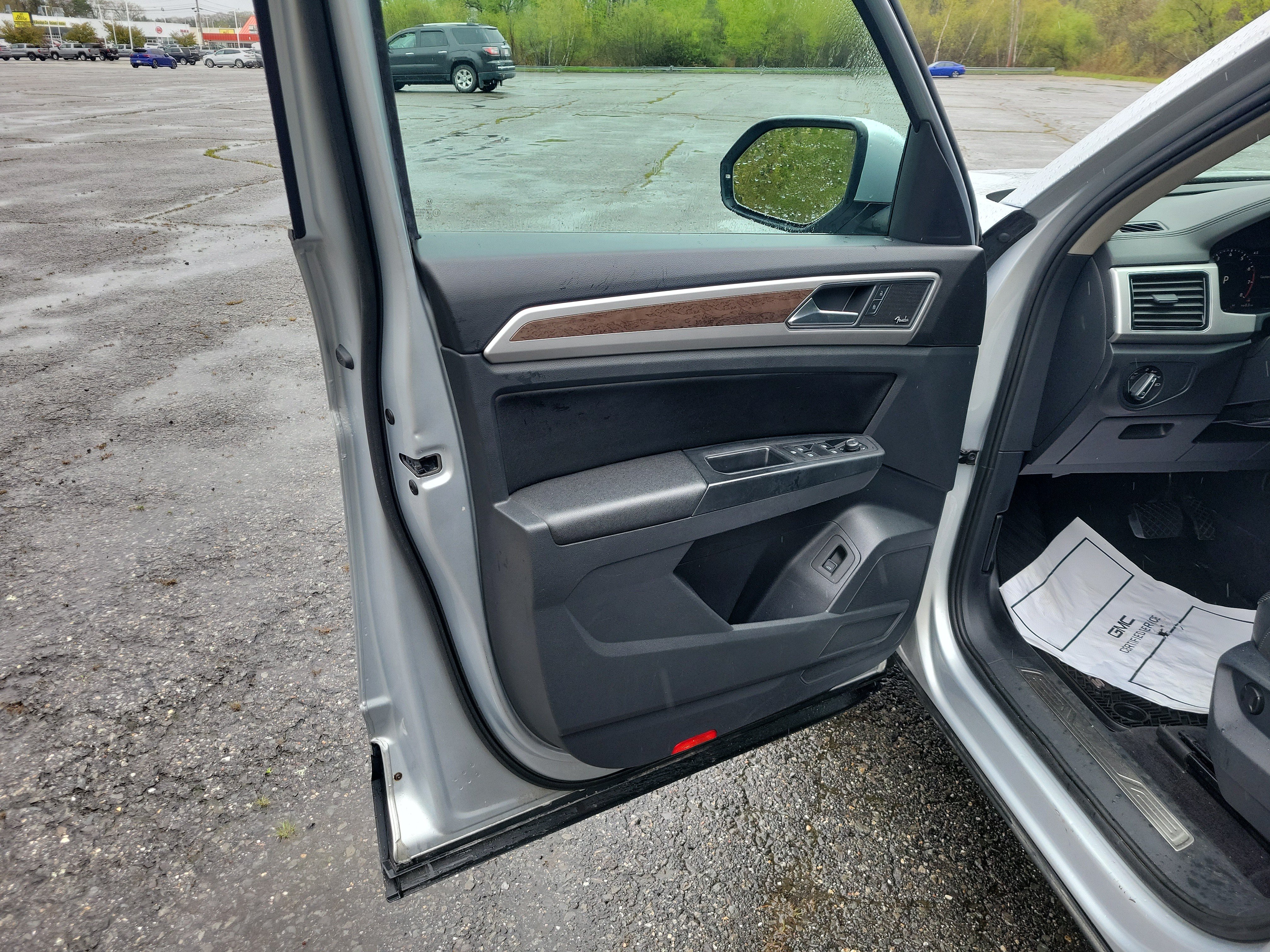 Used 2018 Volkswagen Atlas SEL Premium AWD/4WD image 15