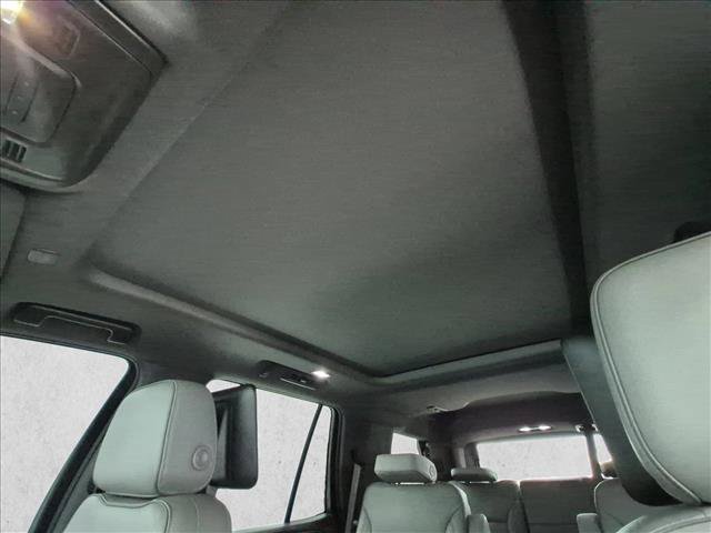 Used 2021 GMC Yukon SLT w/ SLT Luxury Plus Package RWD image 16
