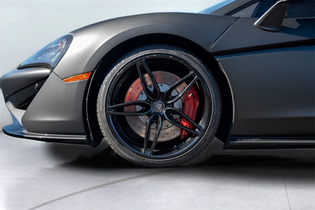 Used 2017 McLaren 570S image 17