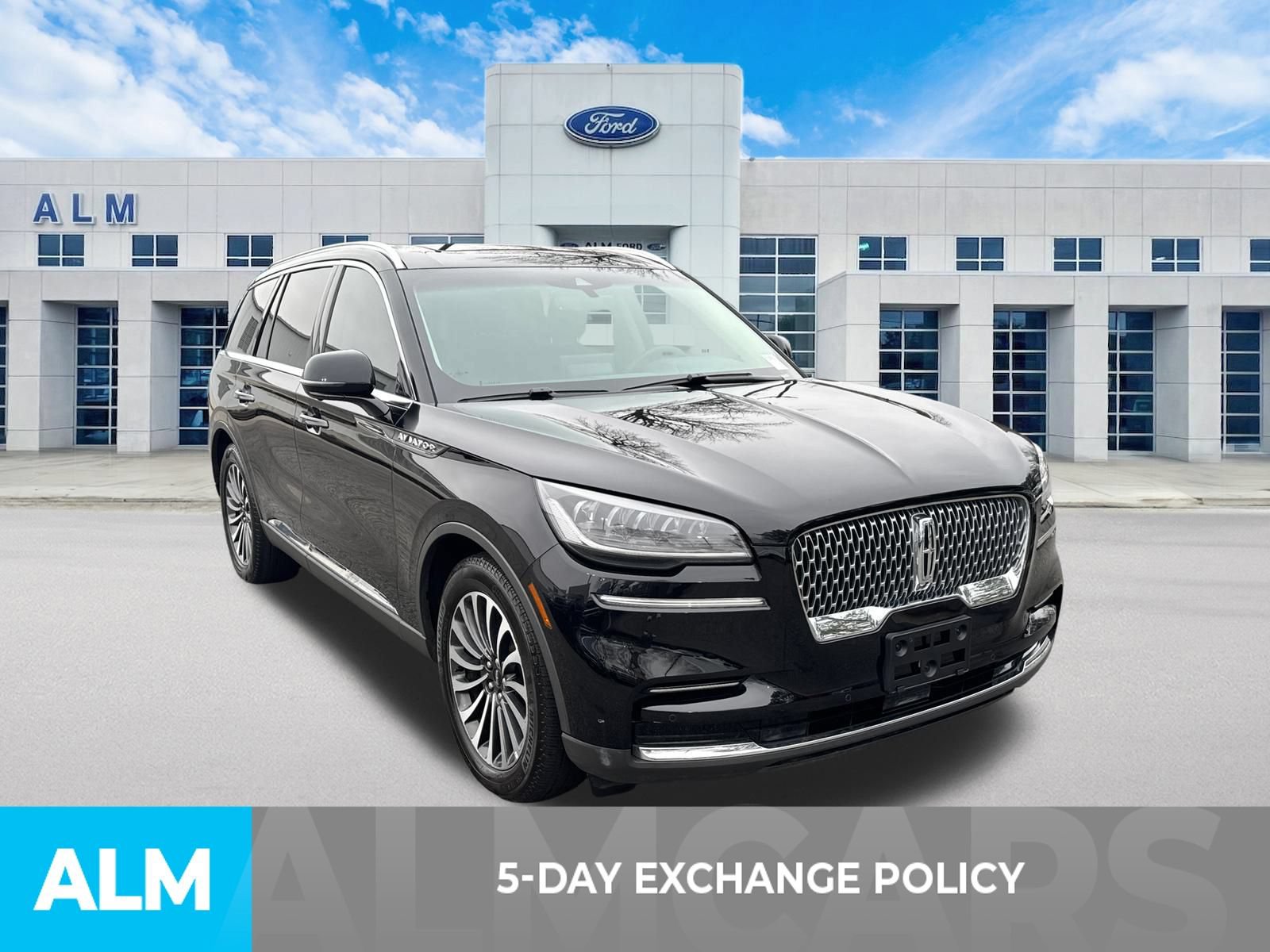 Used 2023 Lincoln Aviator Reserve RWD image 3