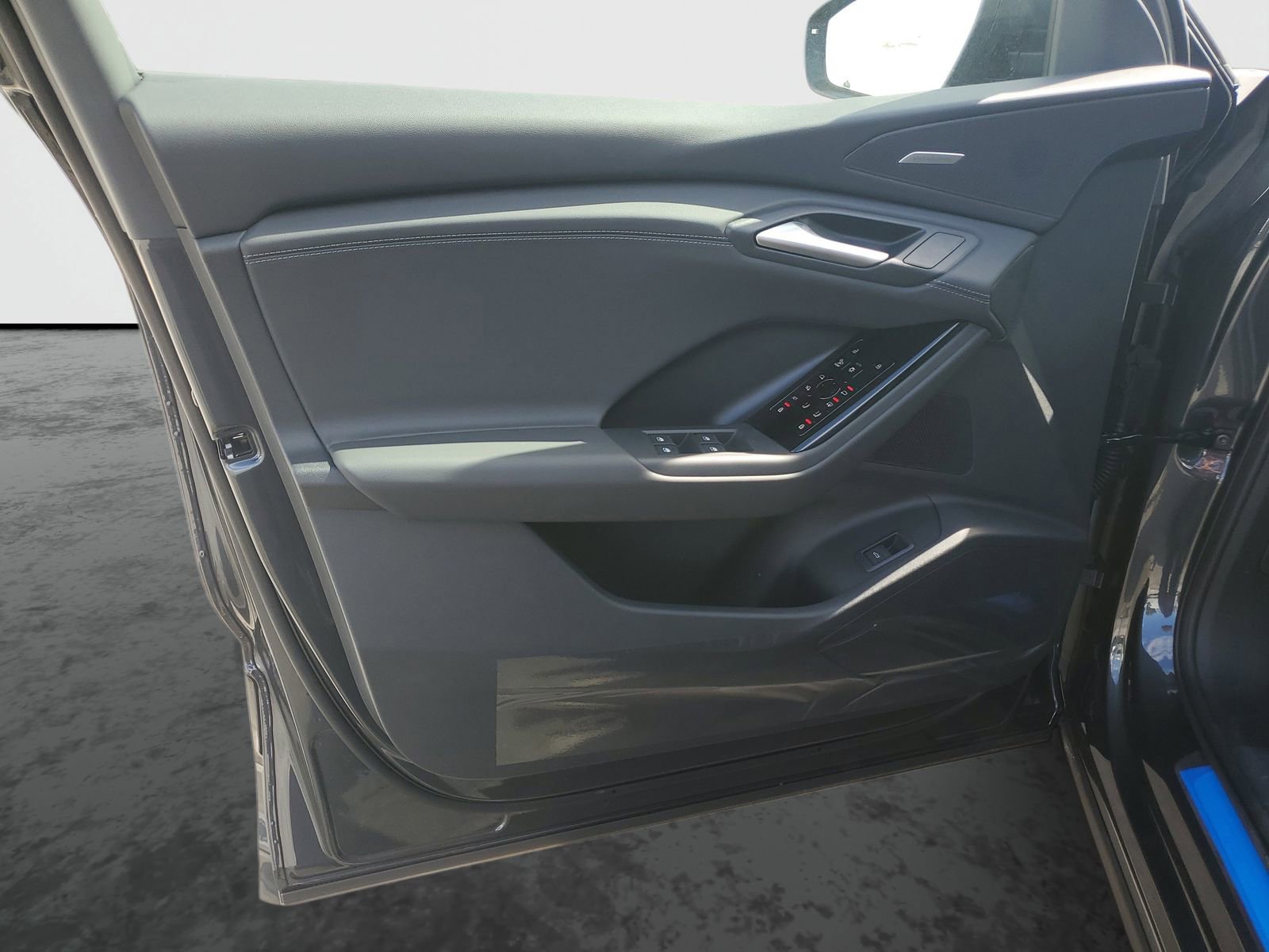 New 2025 Audi Q6 e-tron Premium Plus AWD/4WD image 21