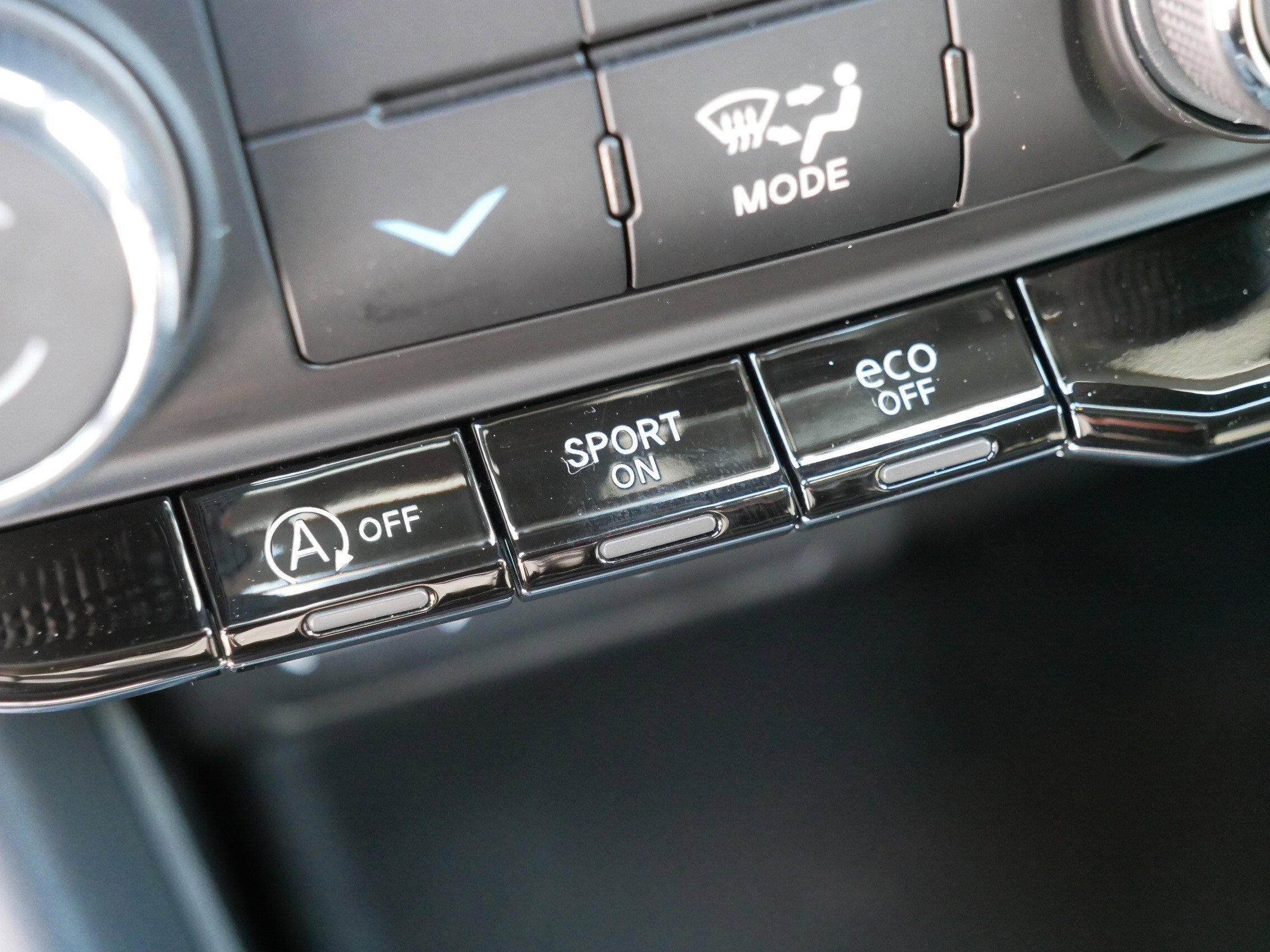 Certified 2024 Dodge Durango GT w/ Blacktop Package image 33